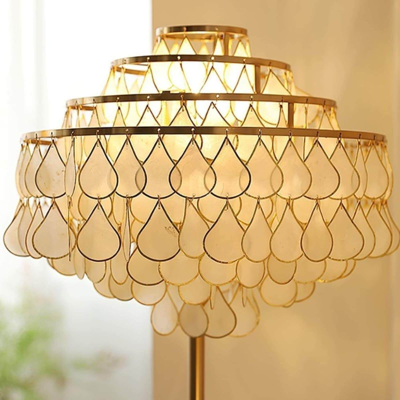 Teardrops Shell Floor Lamp