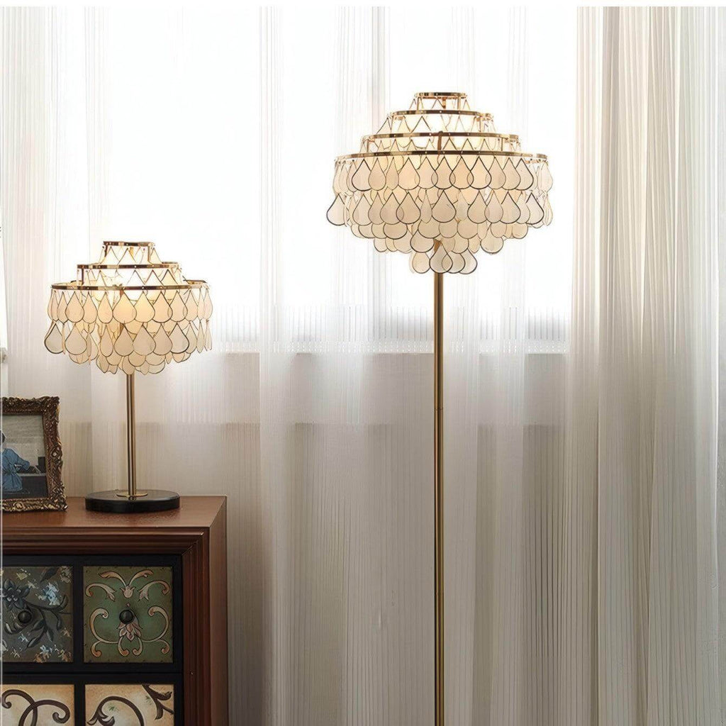 Teardrops Shell Floor Lamp