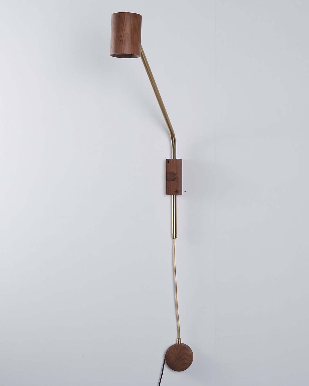 Holzarm Wall Light