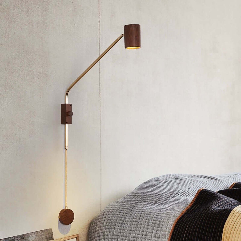 Holzarm Wall Light