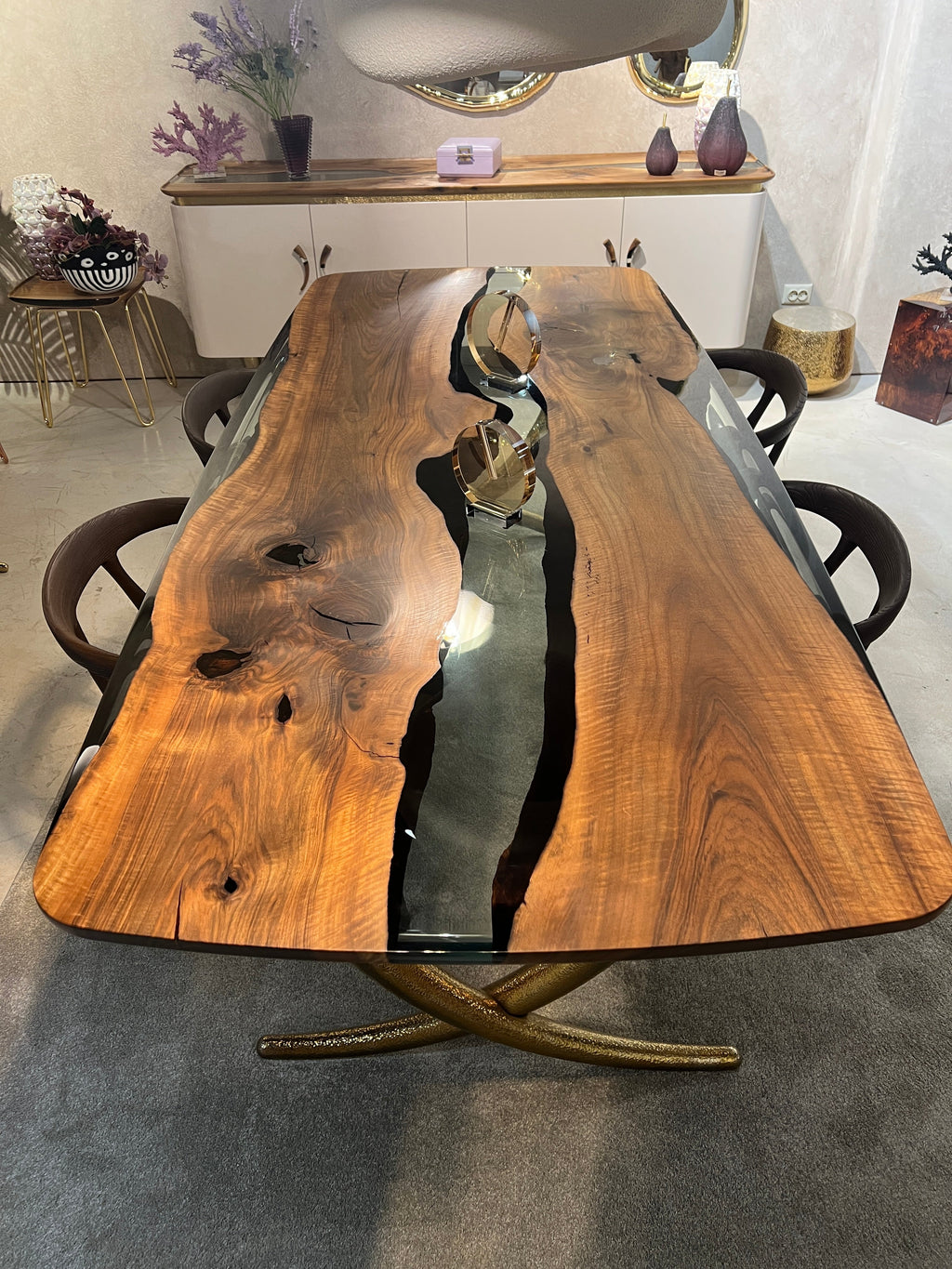 Luxurious Ivory Shaped Legs Epoxy Resin Dining Room Table