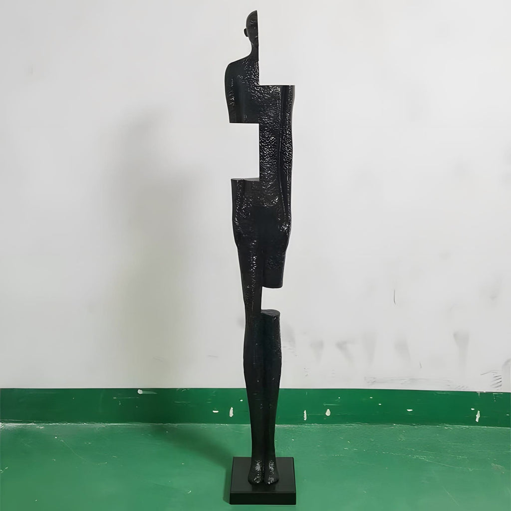 Kylorix Sculpture