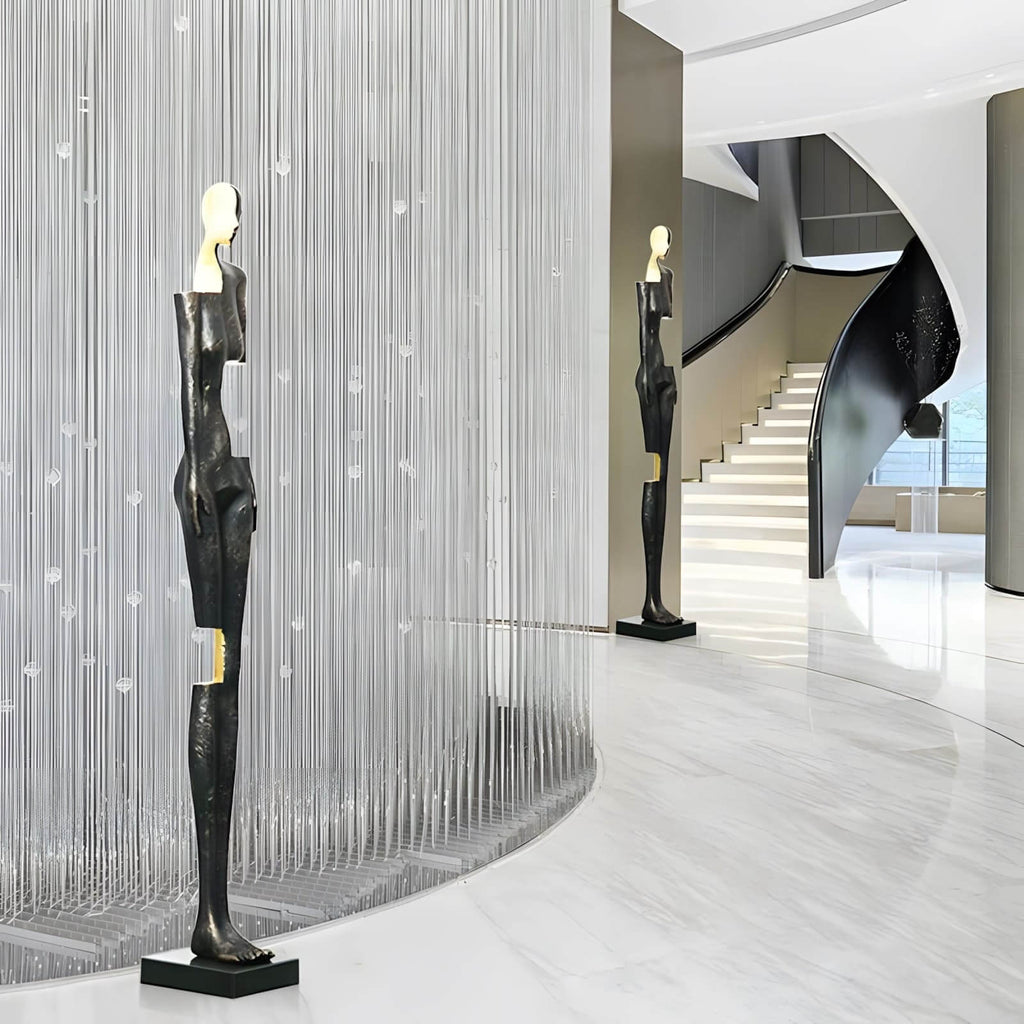 Kylorix Sculpture
