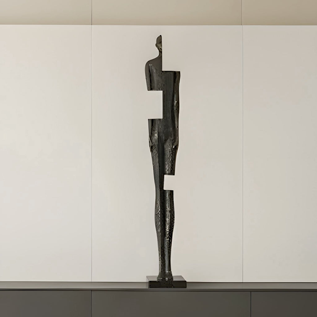 Kylorix Sculpture