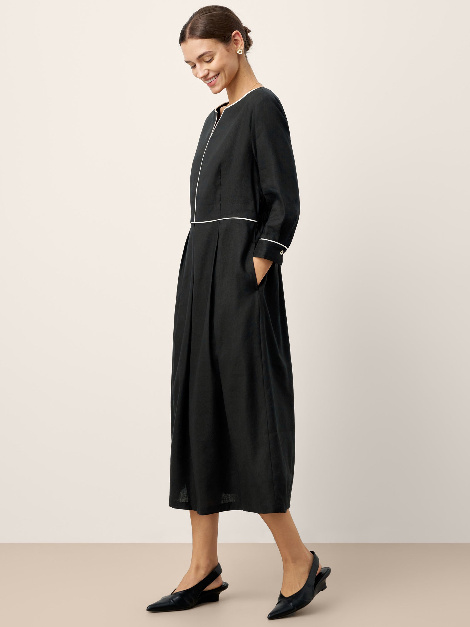 Linen-Lyocell Contrast Trim Gathered Midi Dress NYX