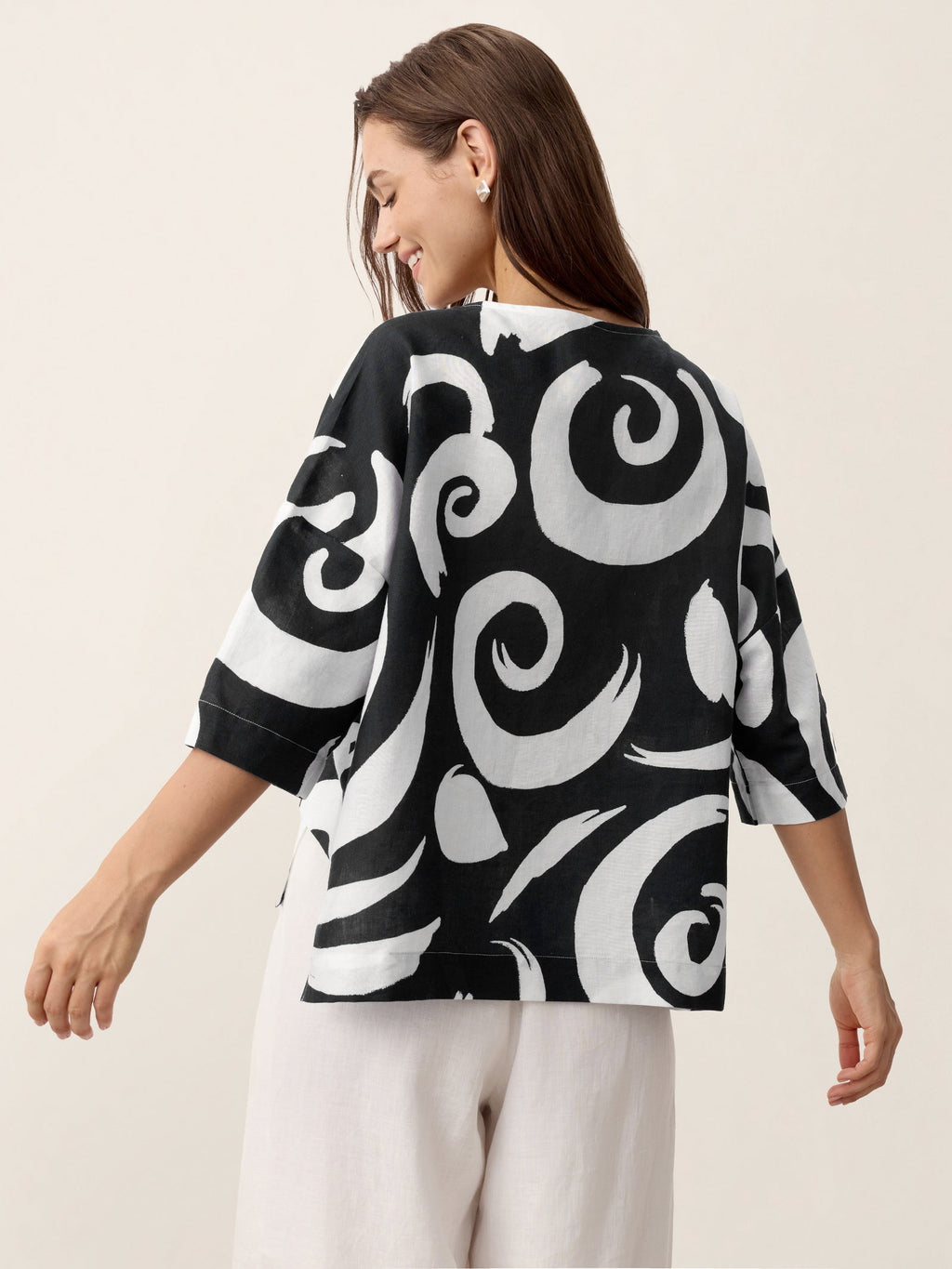 Linen Layered Asymmetric Top NOREEN