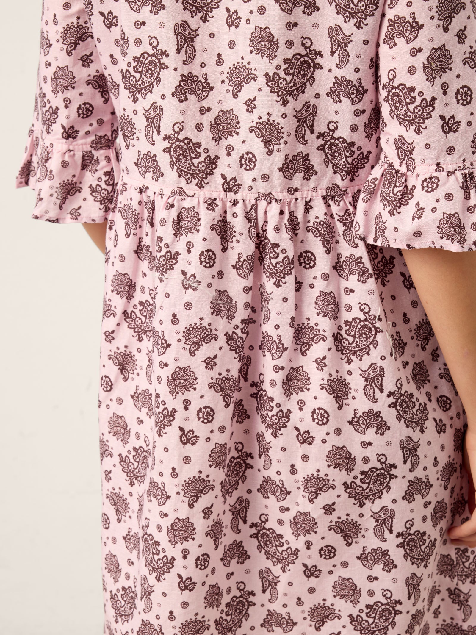 Linen Paisley Pintucked Ruffle-Cuff Midi Dress MAELYN