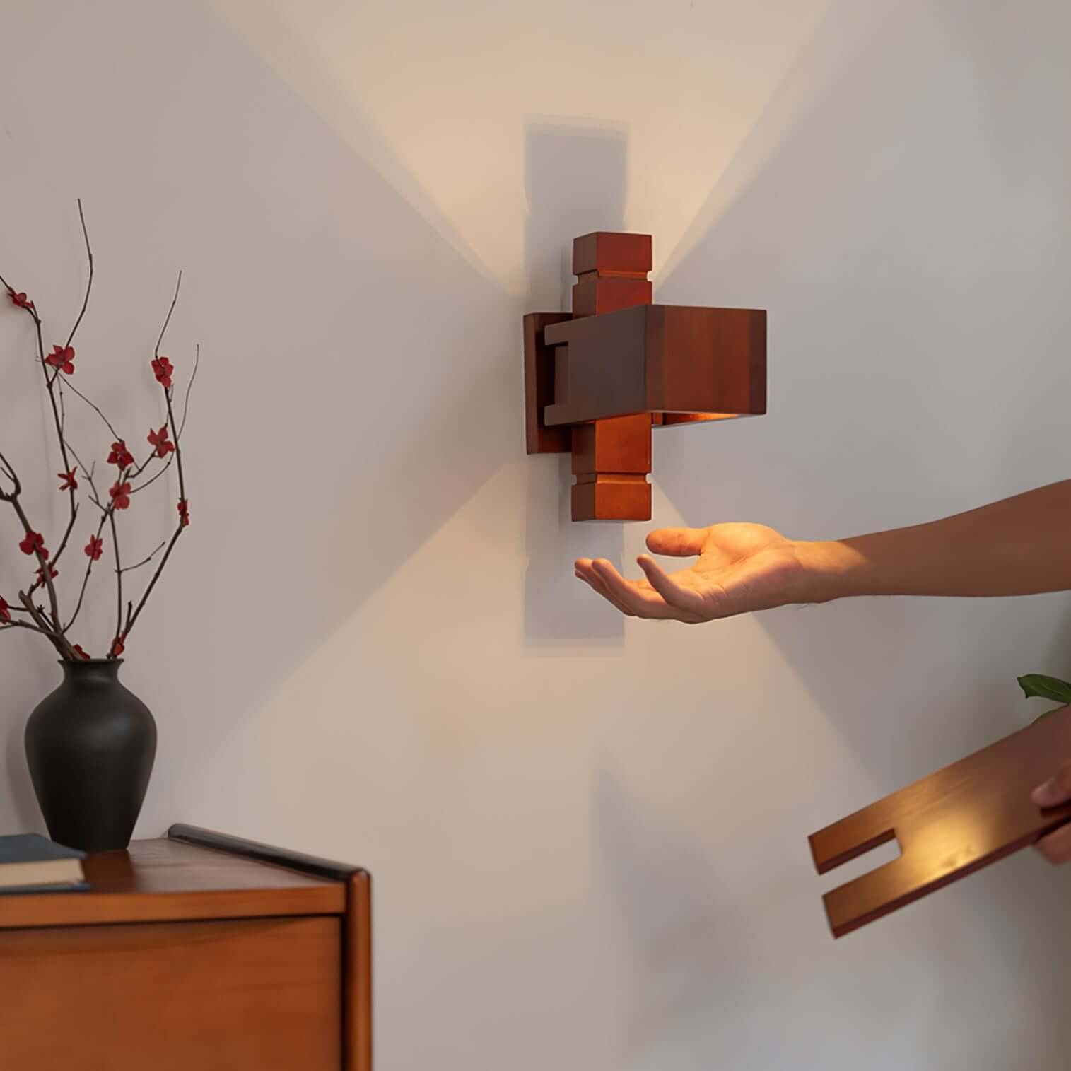 Lunarex Wall Lamp