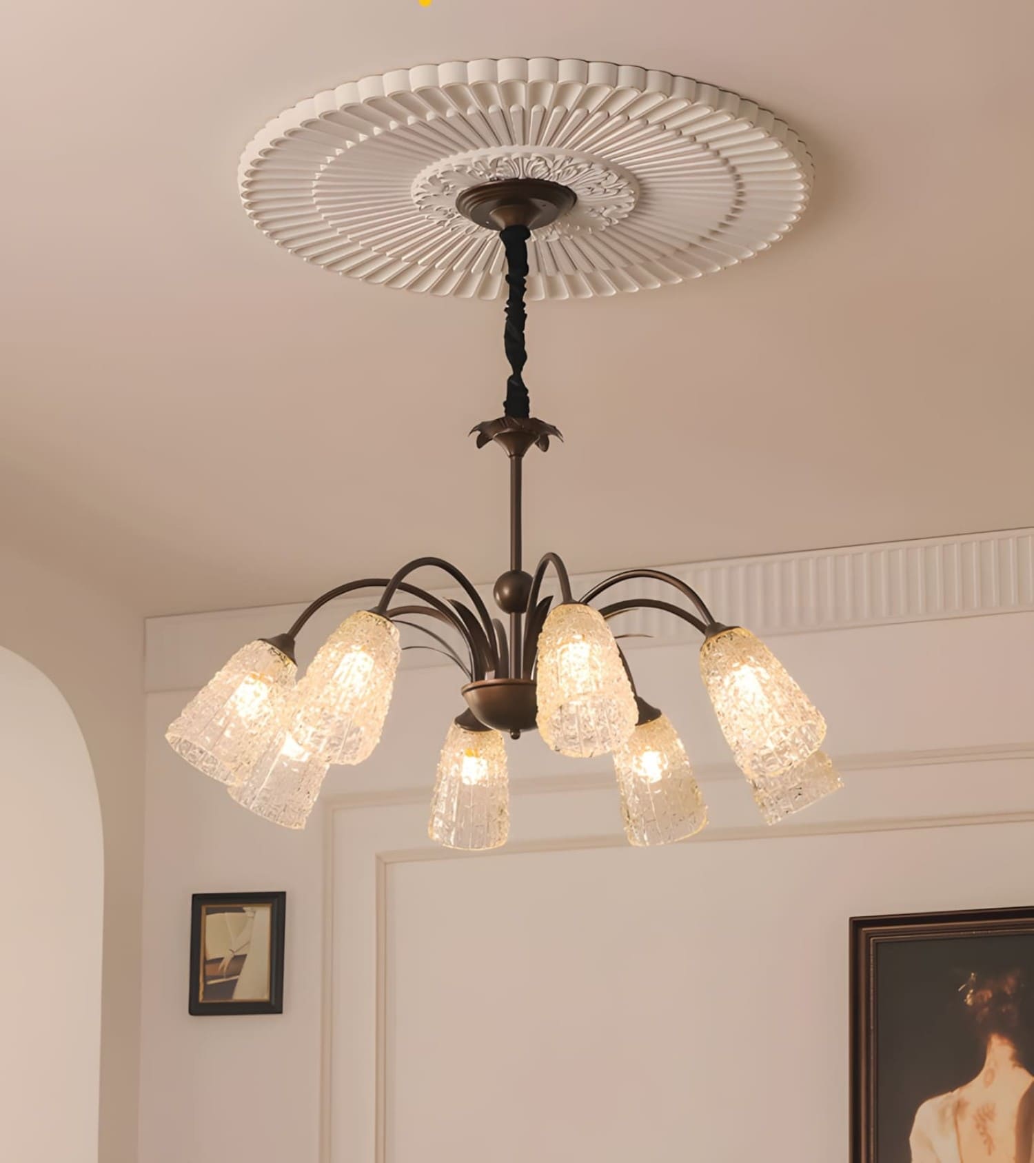 Lunava Chandelier