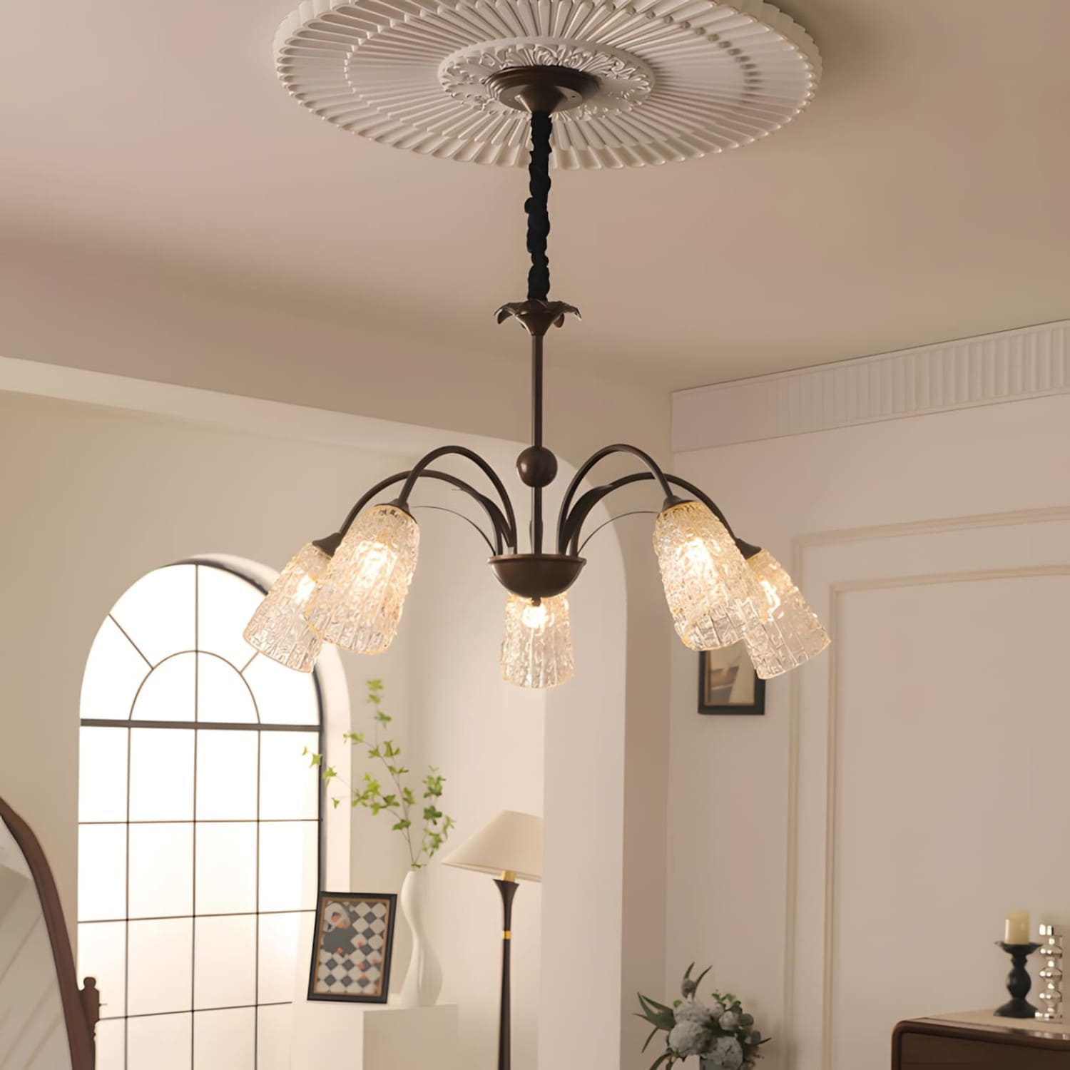 Lunava Chandelier