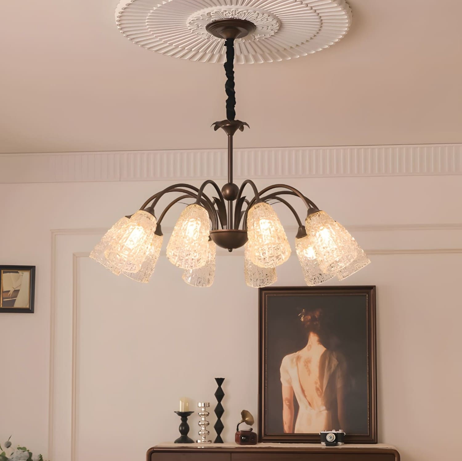 Lunava Chandelier