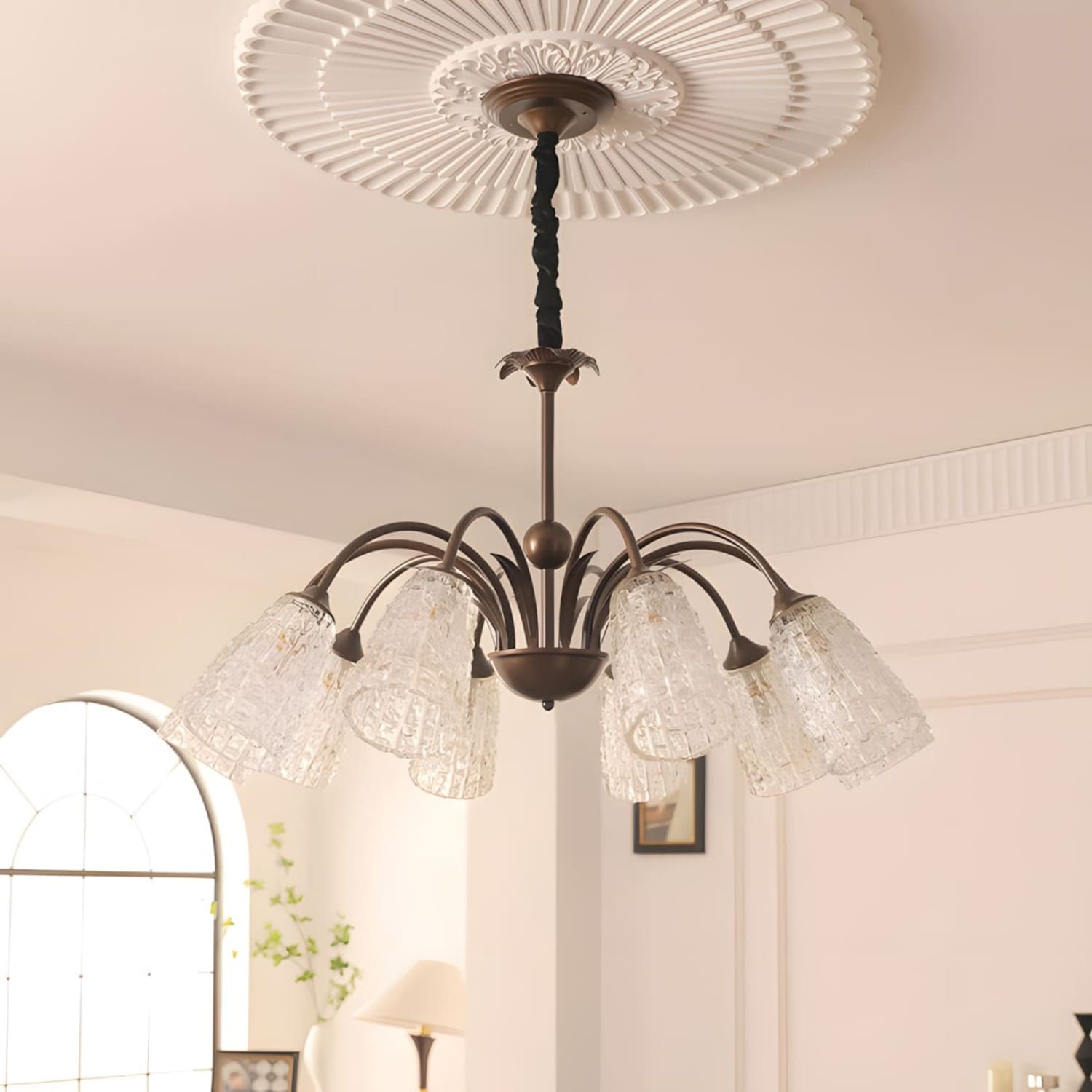 Lunava Chandelier