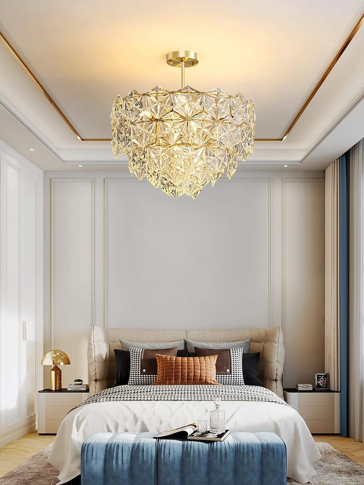 Lyrvixa Chandelier