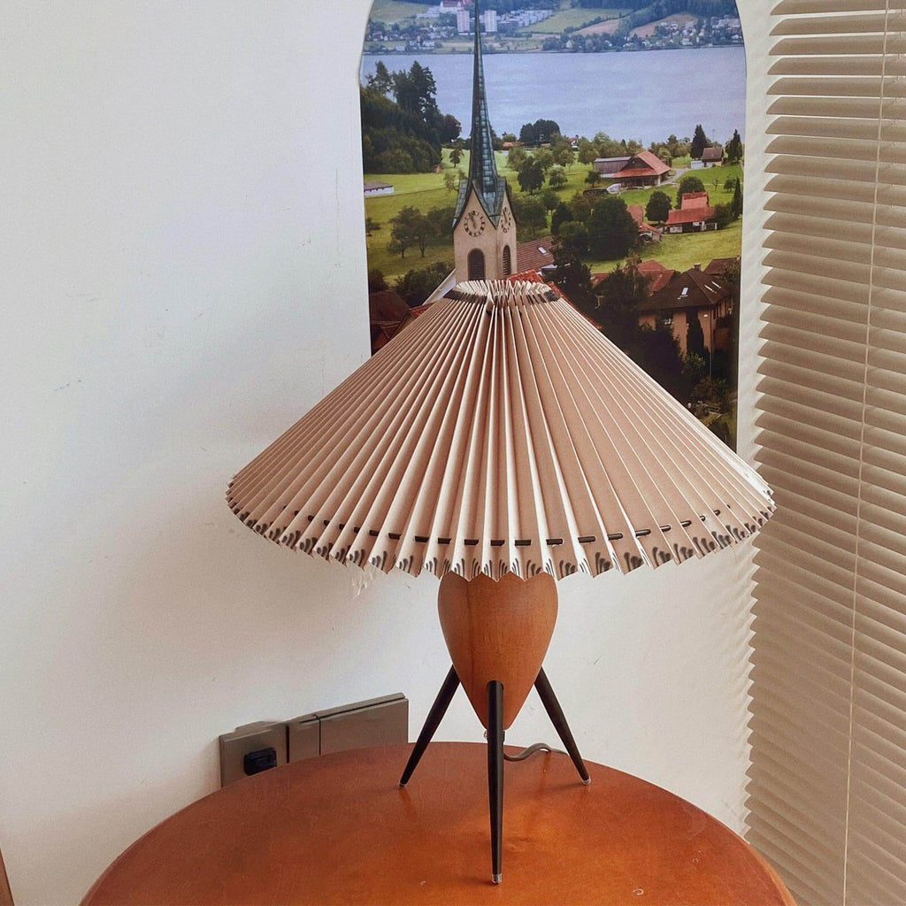 Makie Table Lamp
