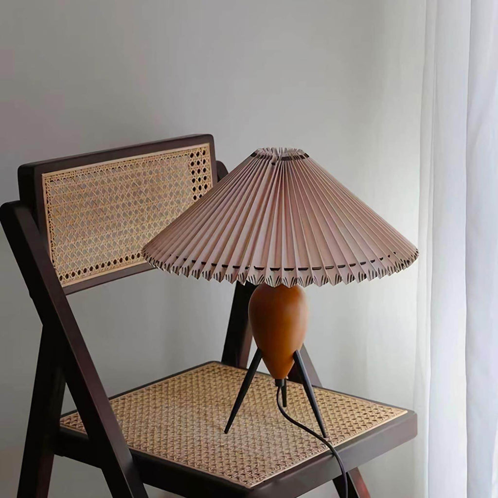 Makie Table Lamp