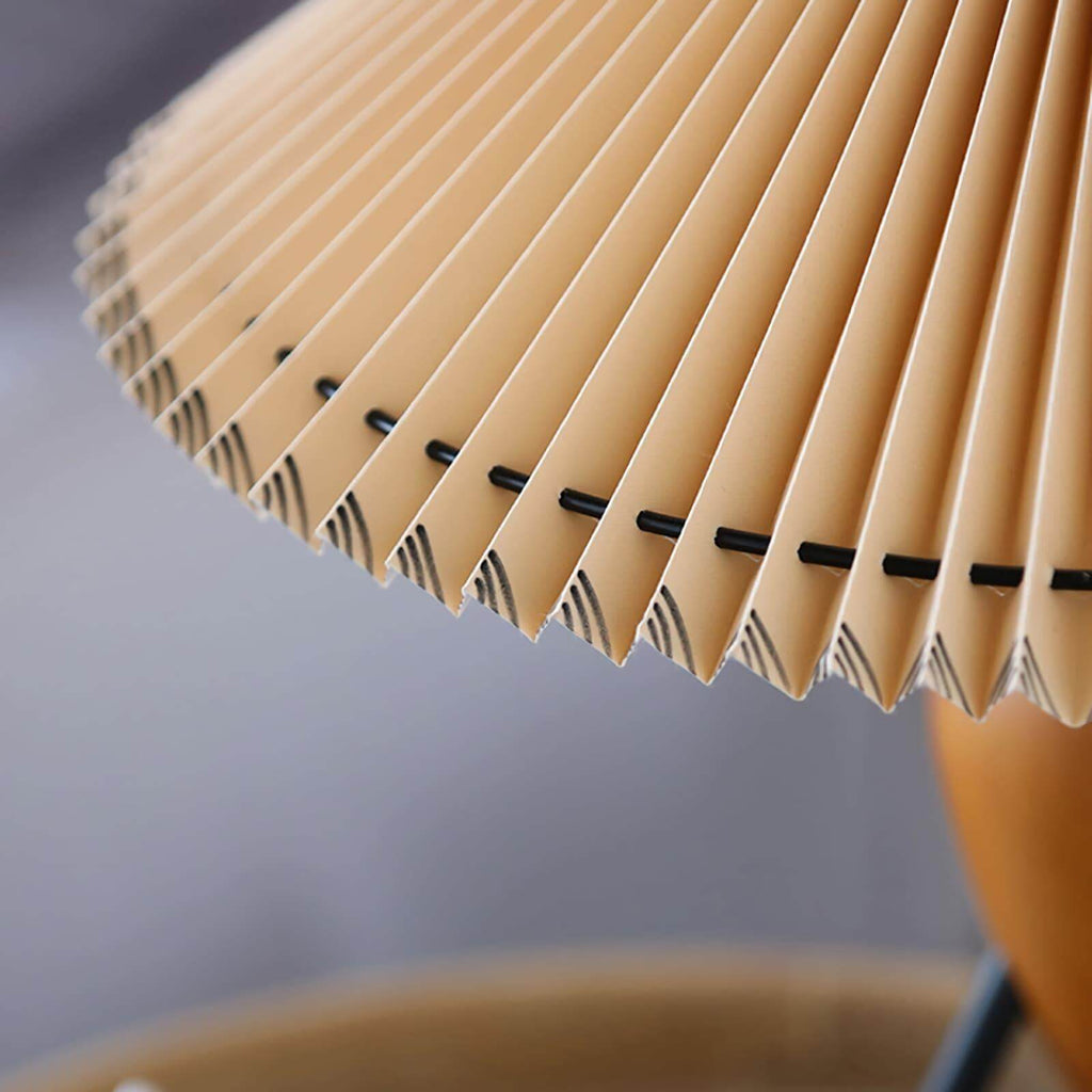 Makie Table Lamp