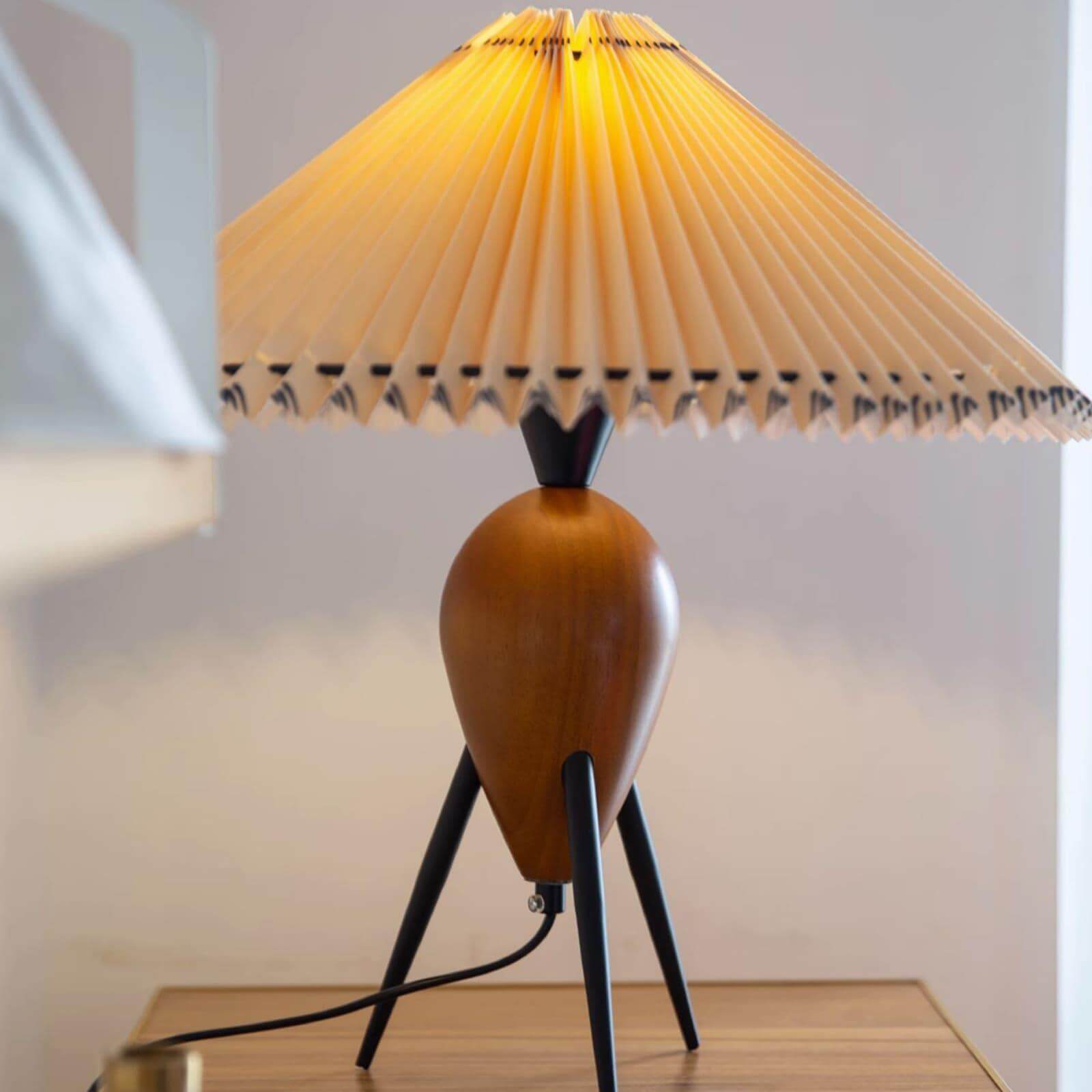 Makie Table Lamp