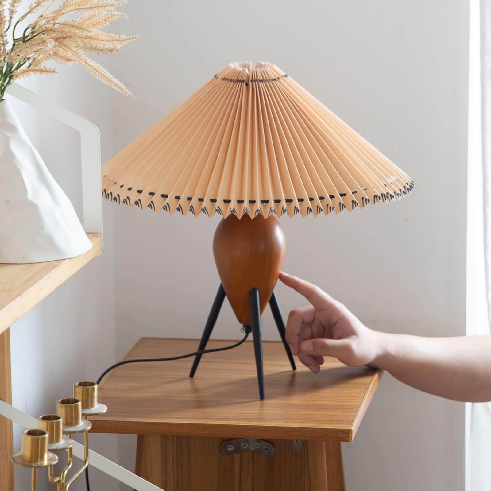 Makie Table Lamp