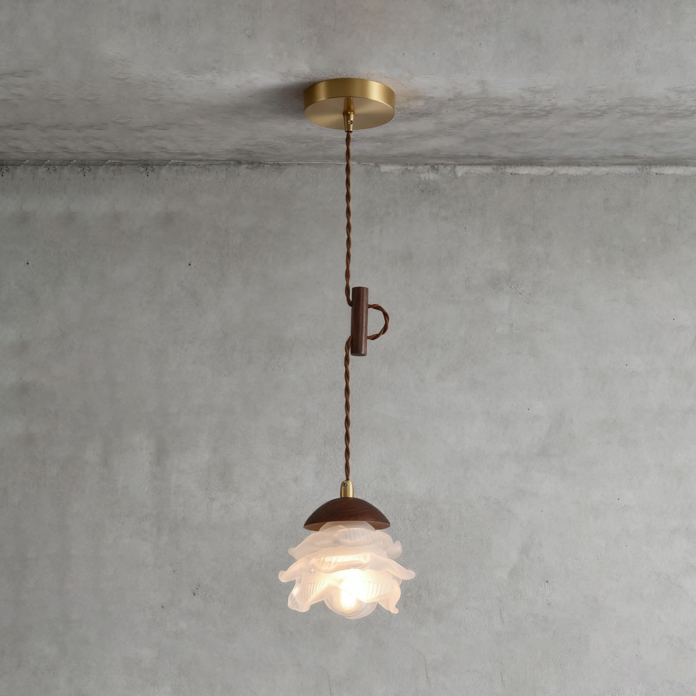 Maruvo Pendant Light