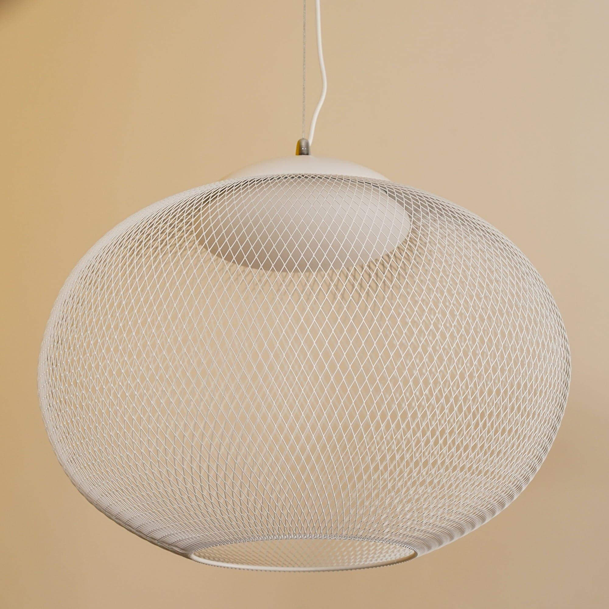 Metallic Meshwork Pendant Lamp