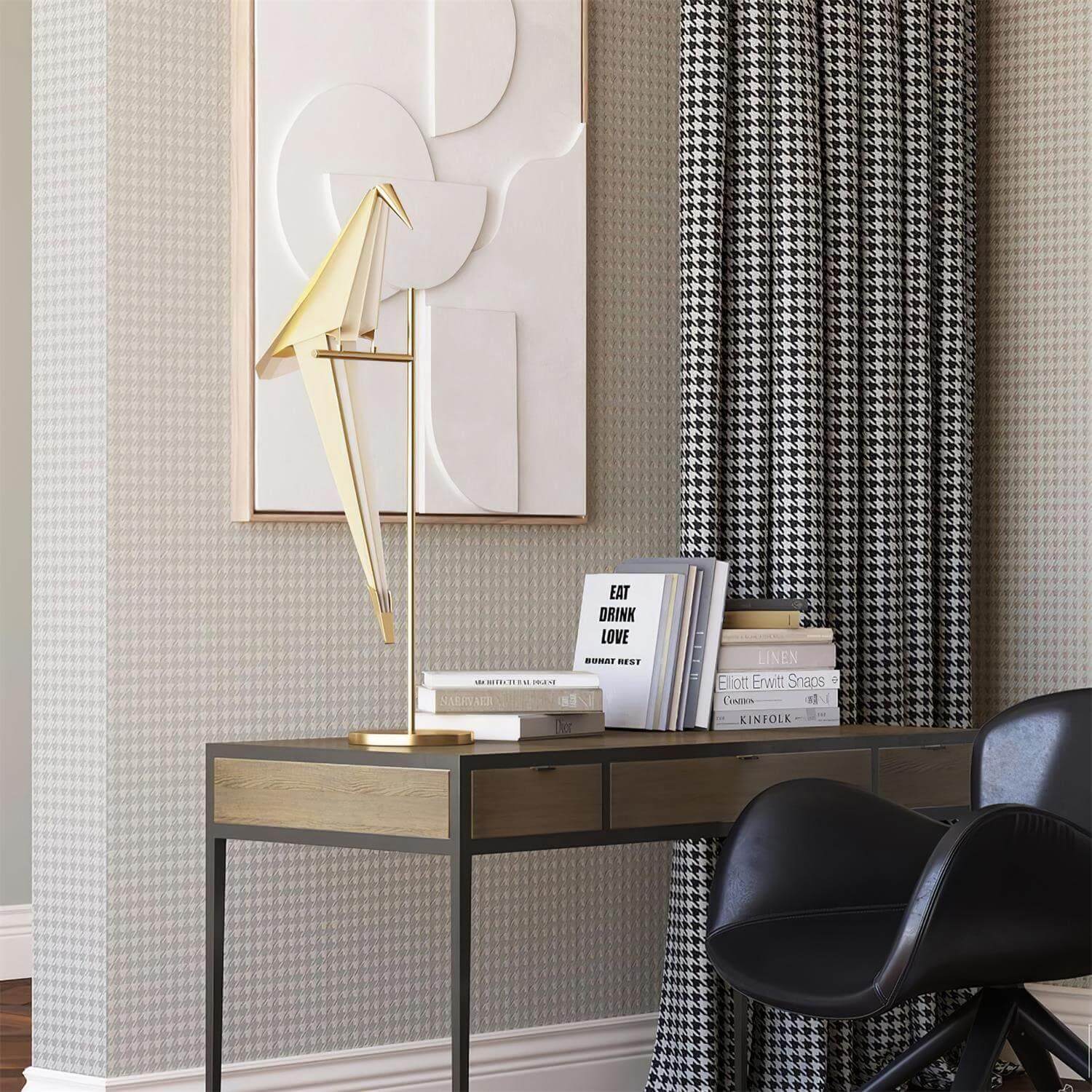 Zunqia Table Lamp
