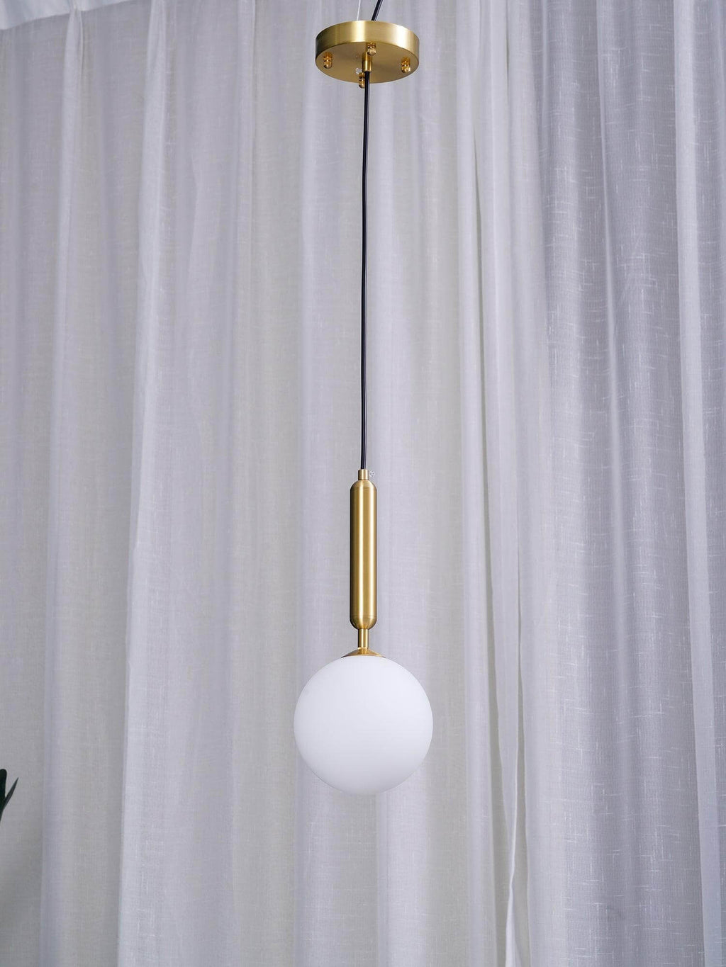 Miira Pendant Light