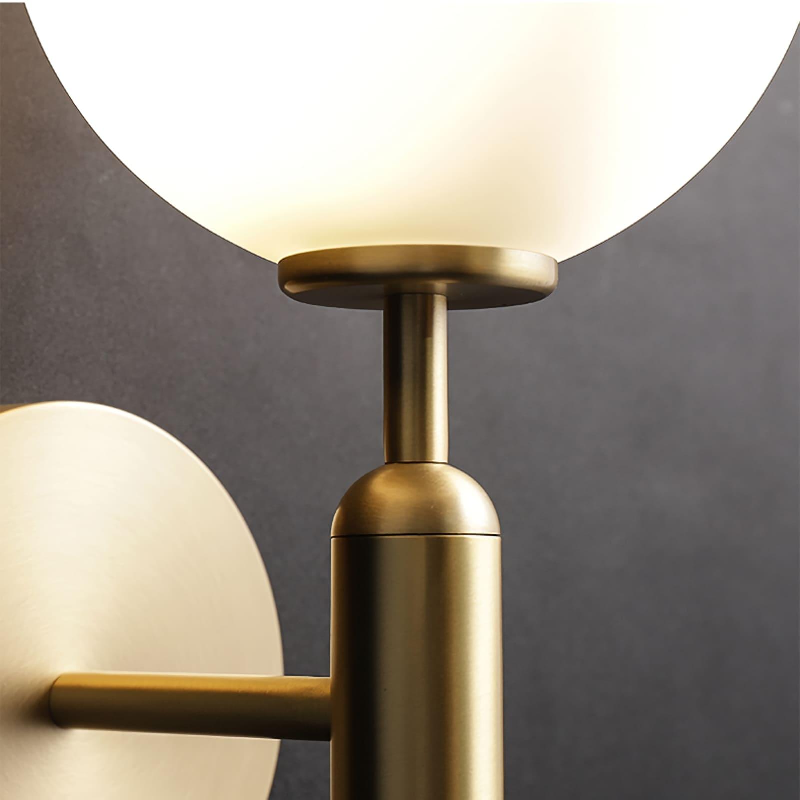 Miira Wall Light