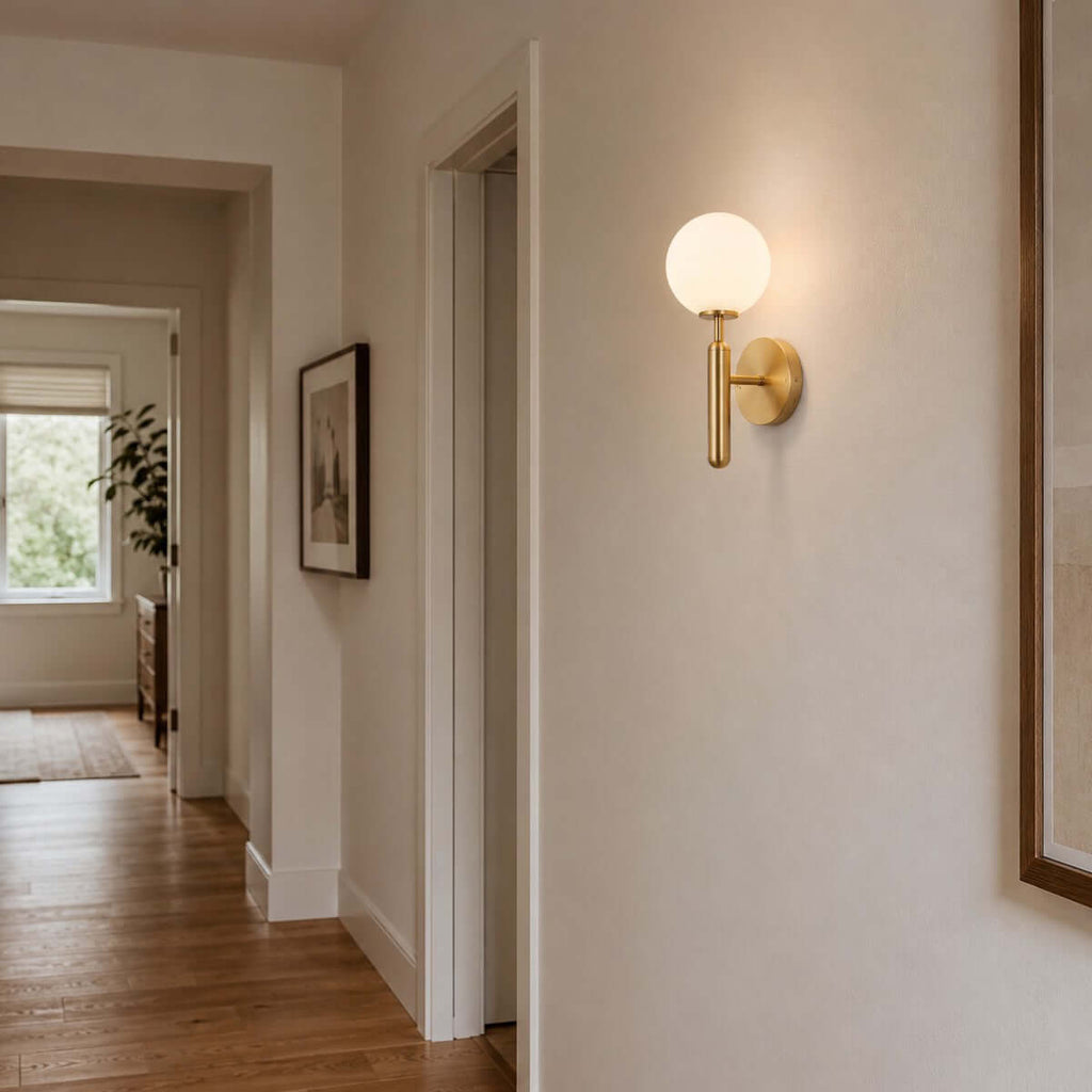 Miira Wall Light