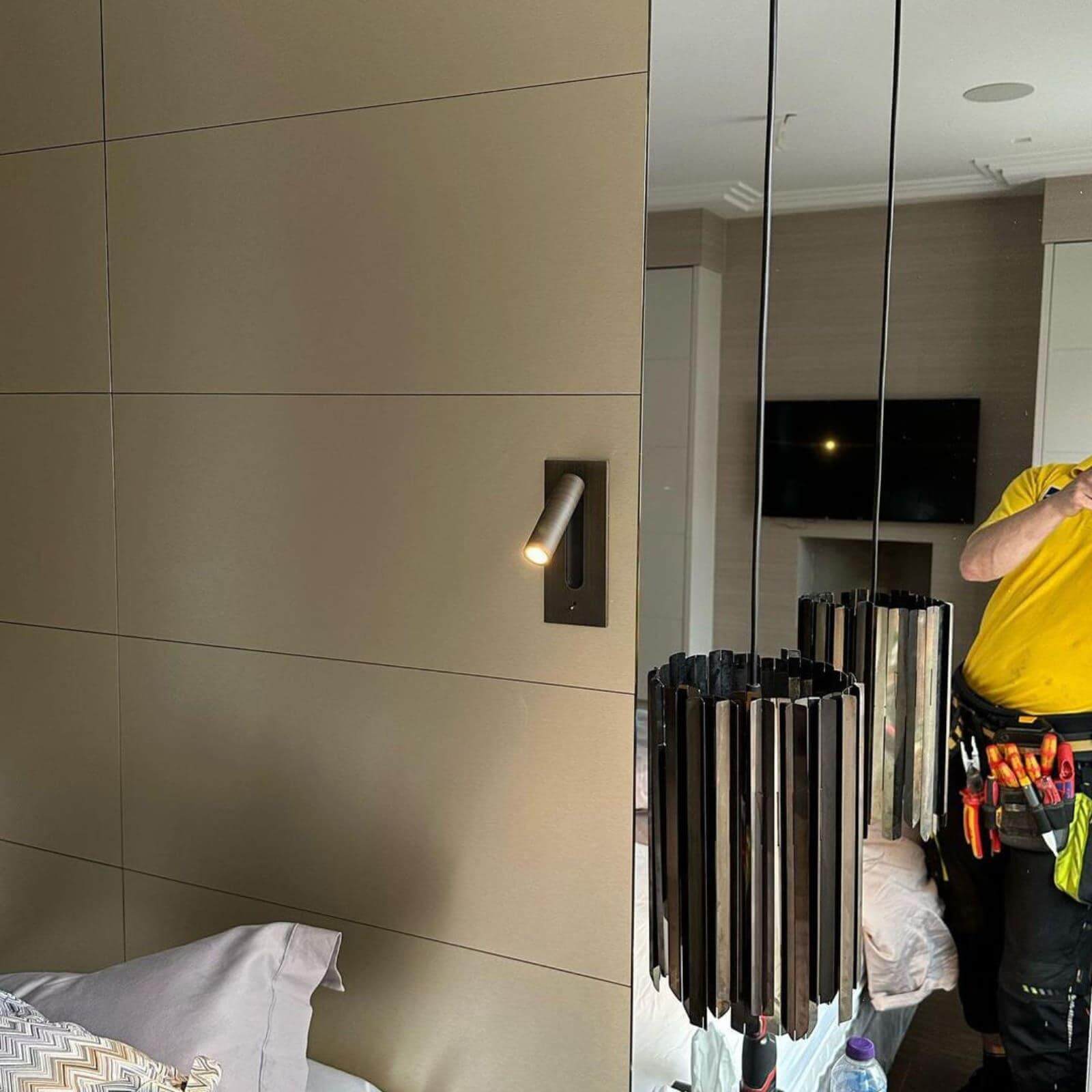 Side Switched LED Wall Lamp