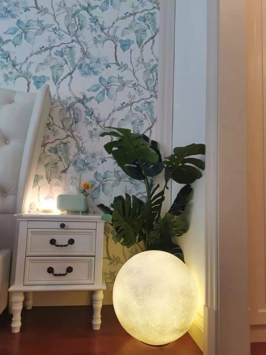 Moon Floor Lamp
