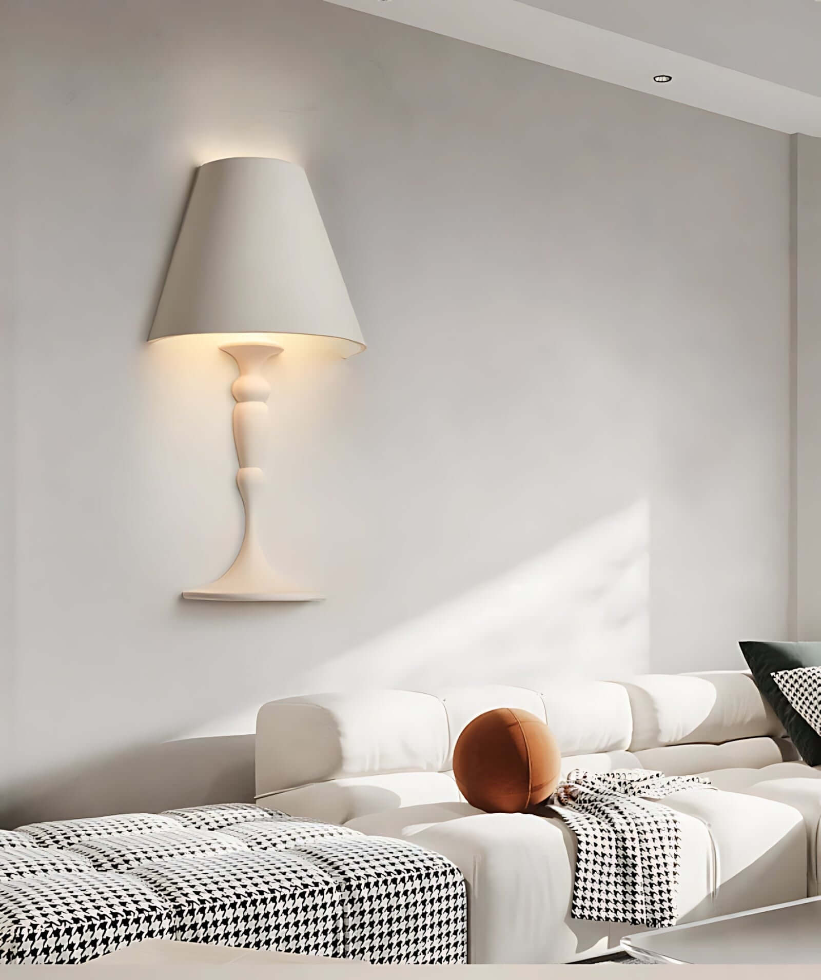 Naxeryn Wall Lamp