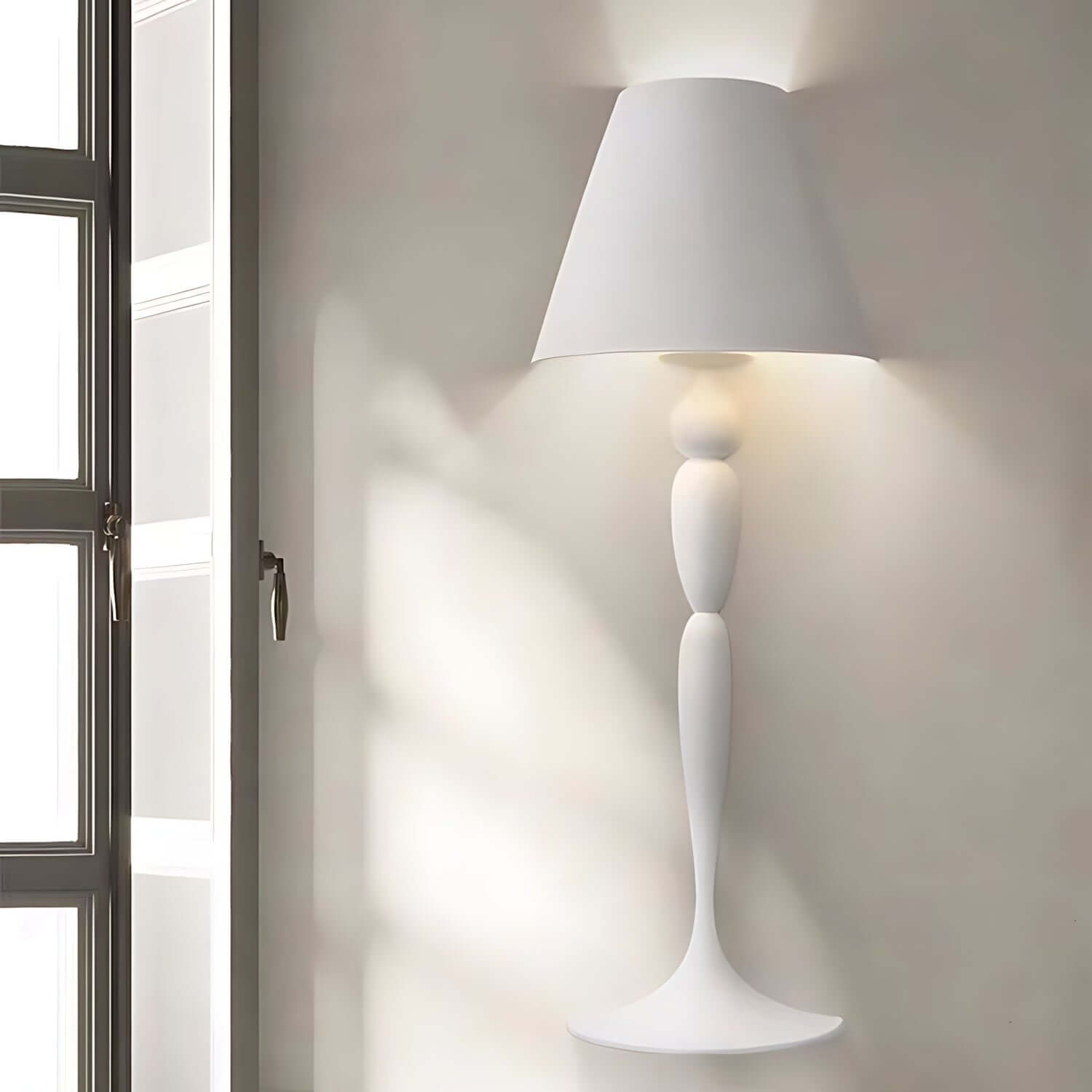 Naxeryn Wall Lamp
