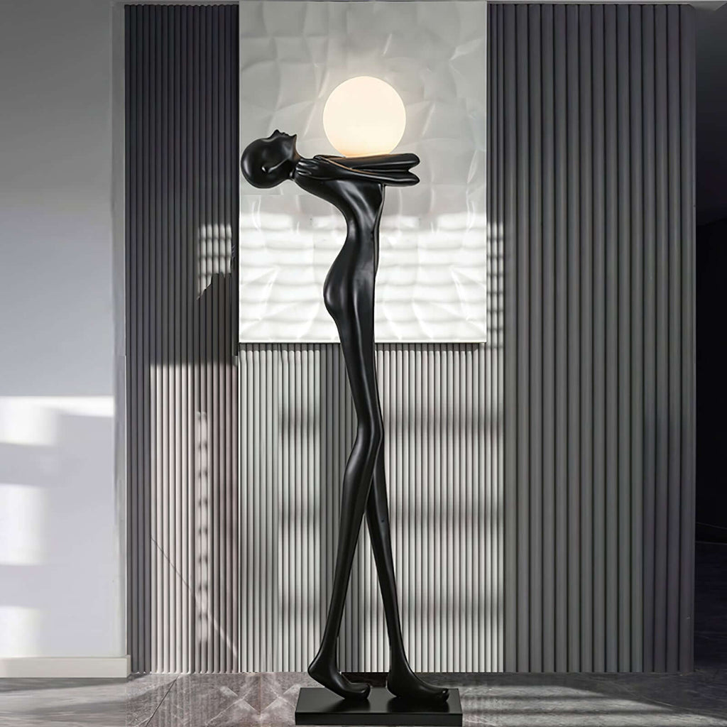 Nayomi Hug Floor Lamp