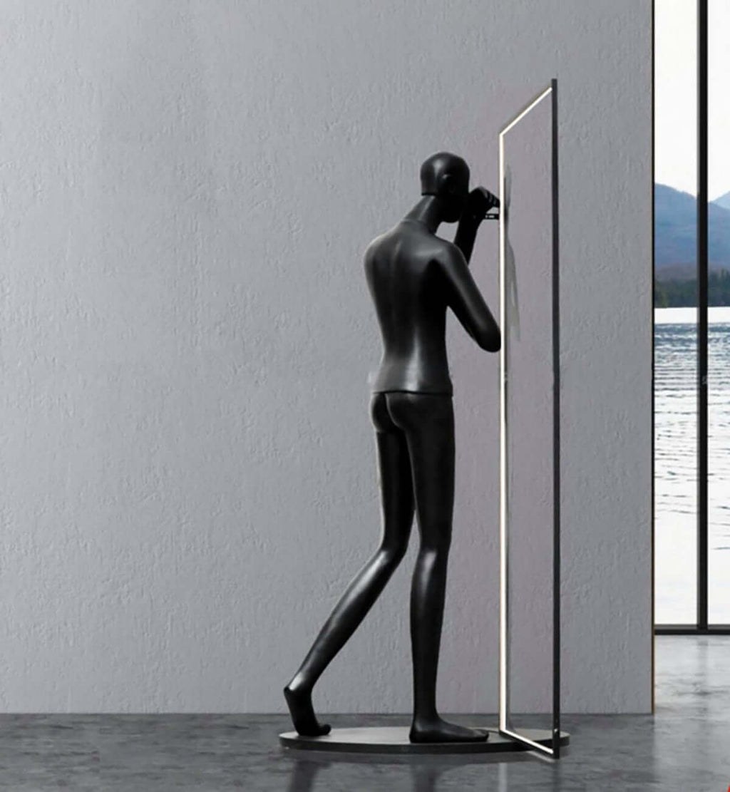 Nayru Sculpture Floor Lamp