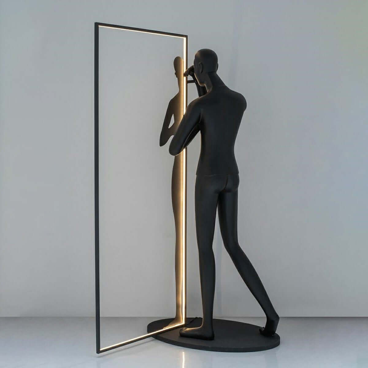 Nayru Sculpture Floor Lamp