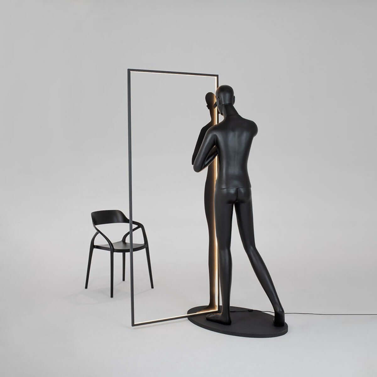 Nayru Sculpture Floor Lamp