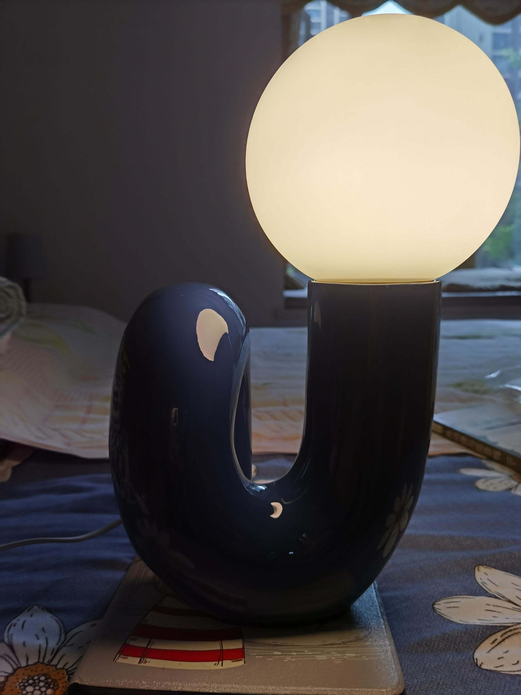 Neotenic Table Lamp