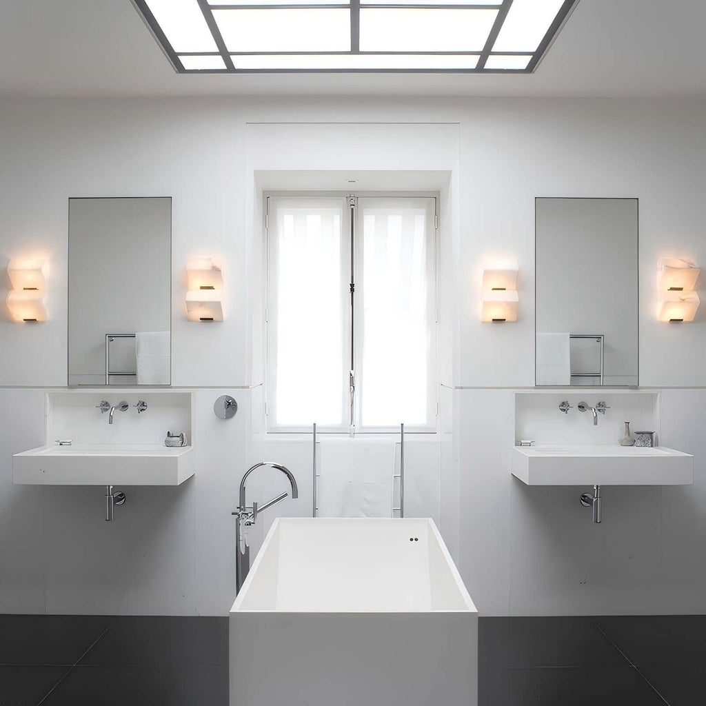 Novira Wall Lamp