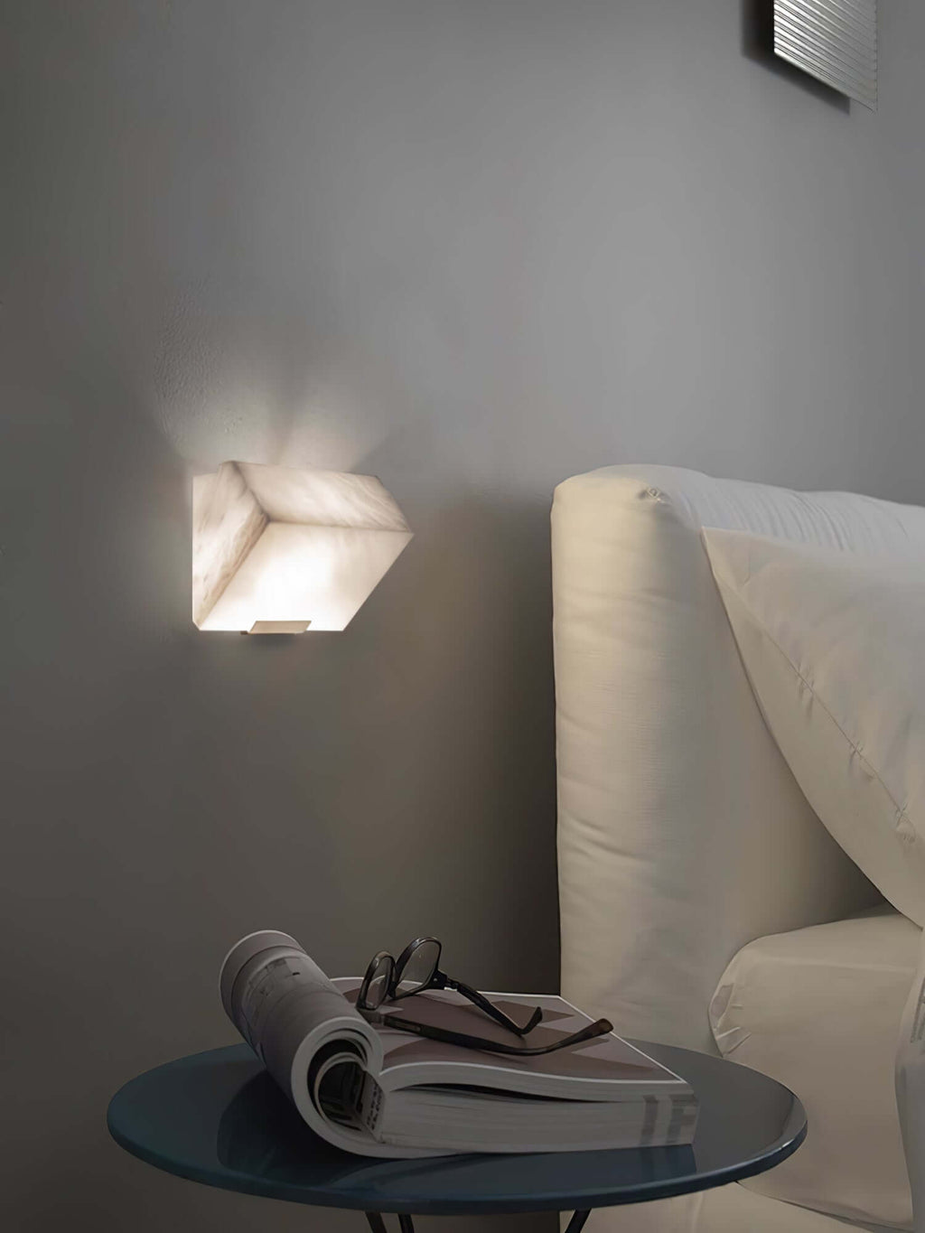 Novira Wall Lamp