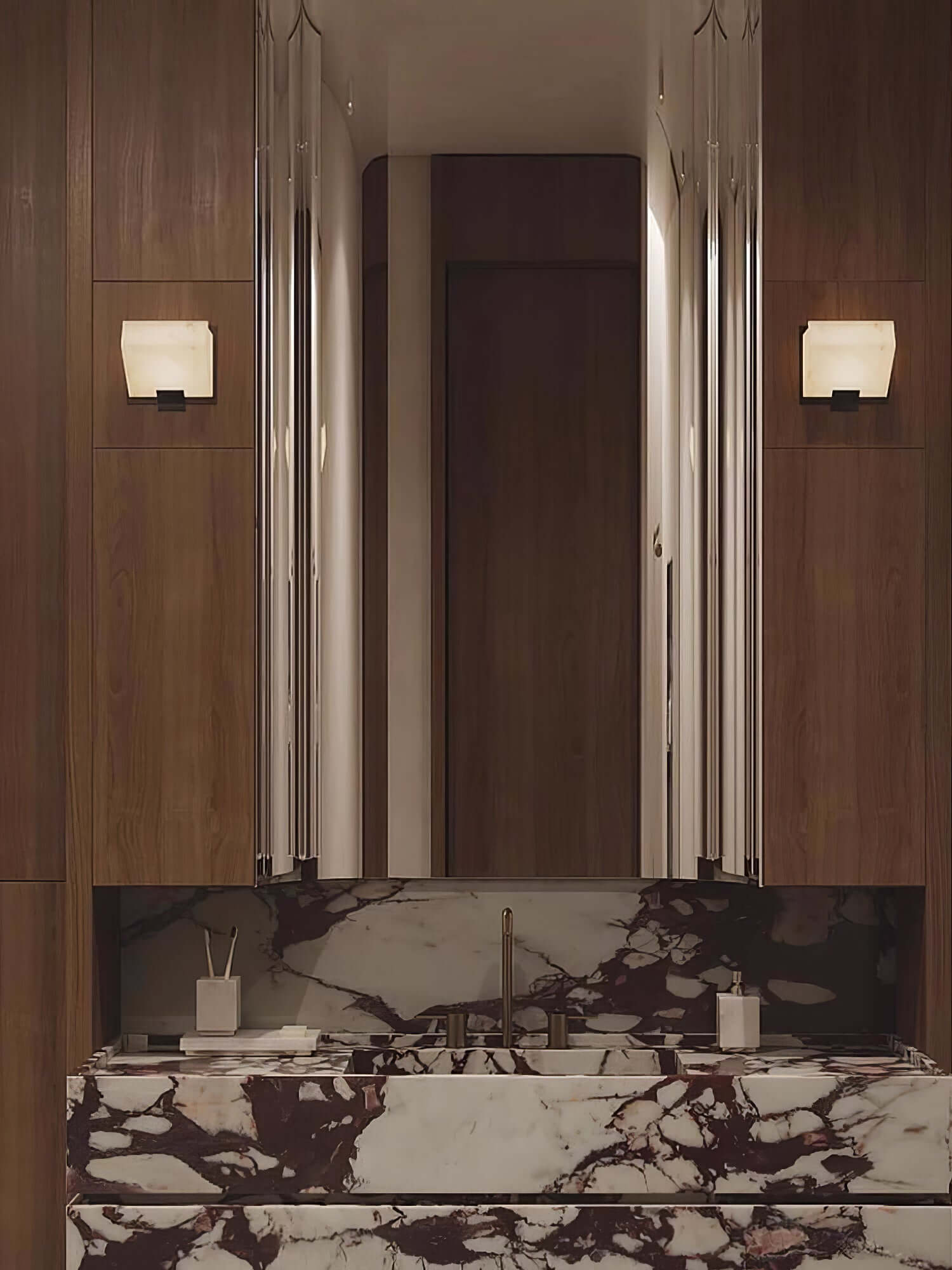 Novira Wall Lamp