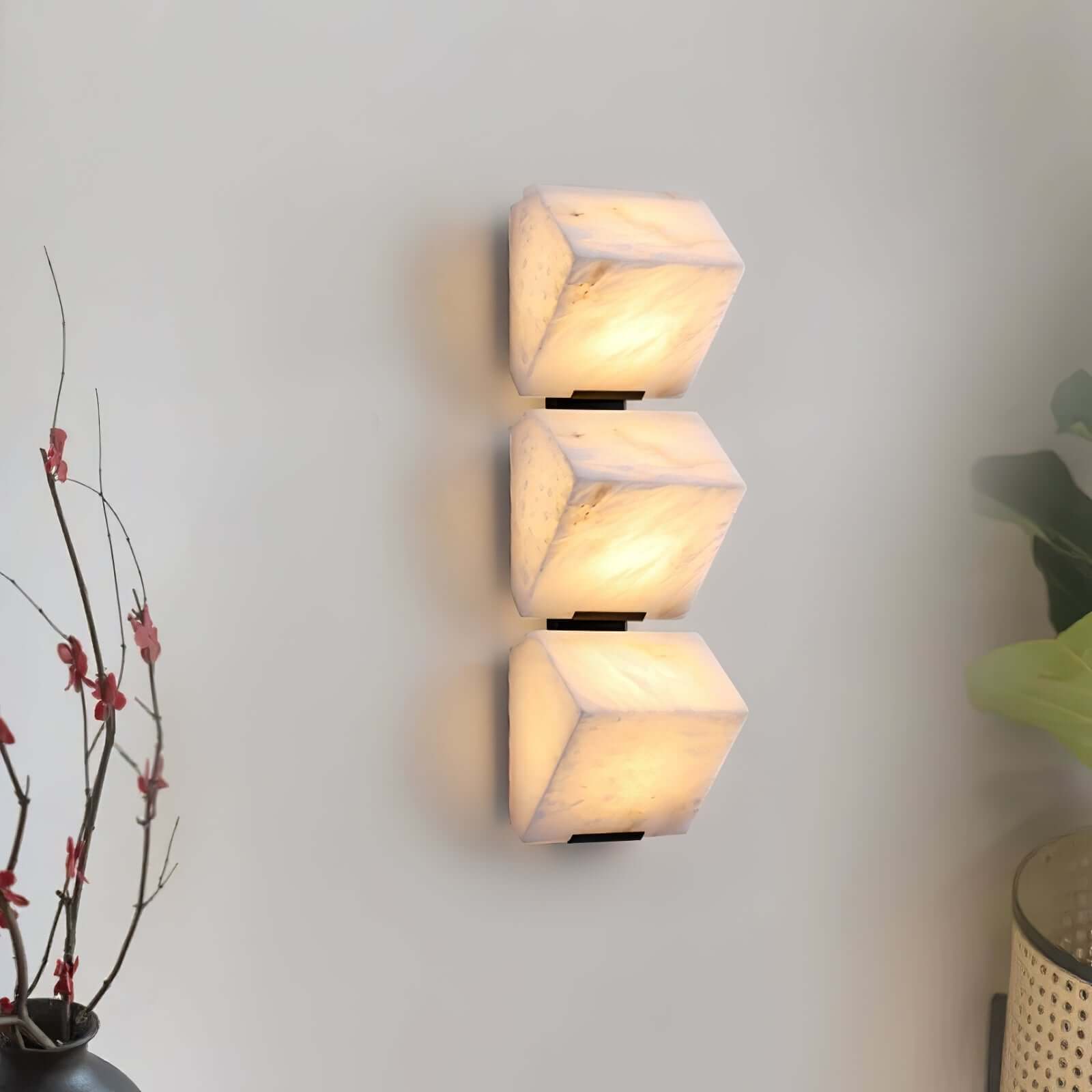 Novira Wall Lamp