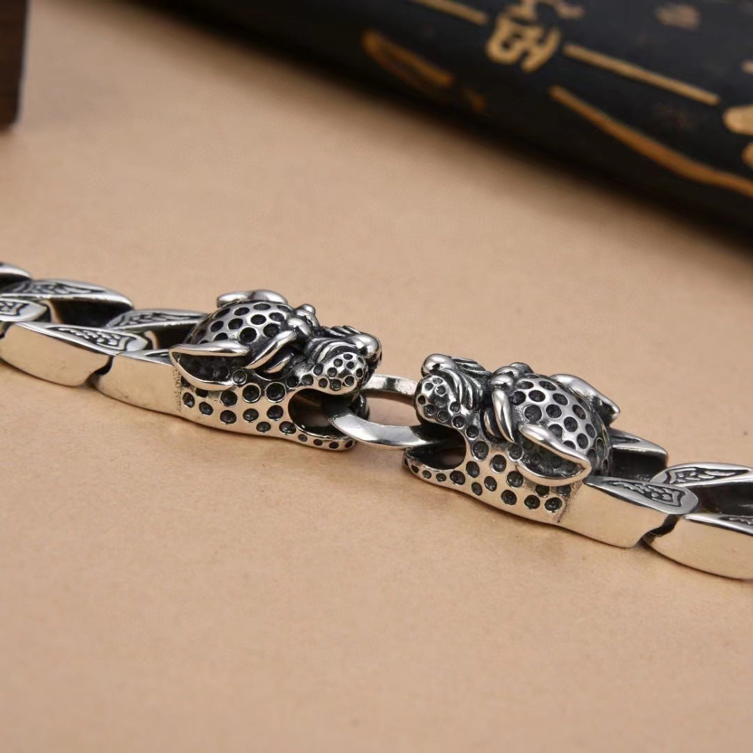 Very domineering retro double leopard men's bracelet