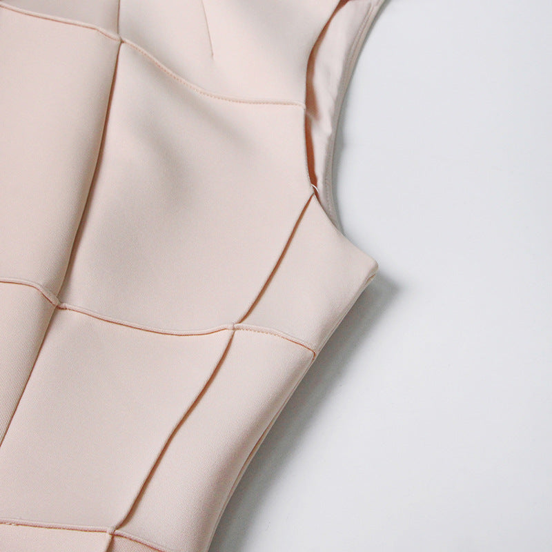 Pleated round neck sleeveless A dress with waist slimming long skirt