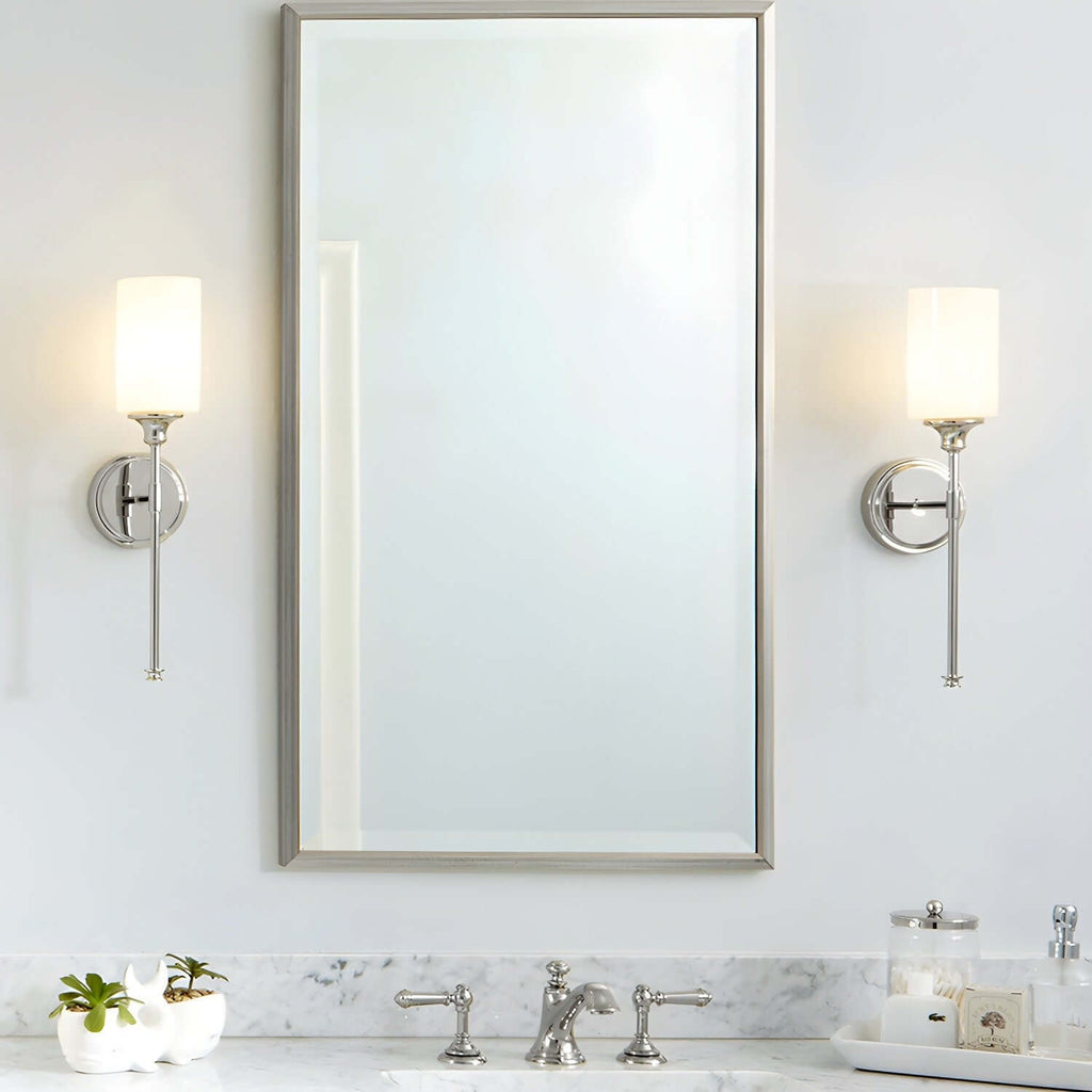Ovrina Wall Lamp