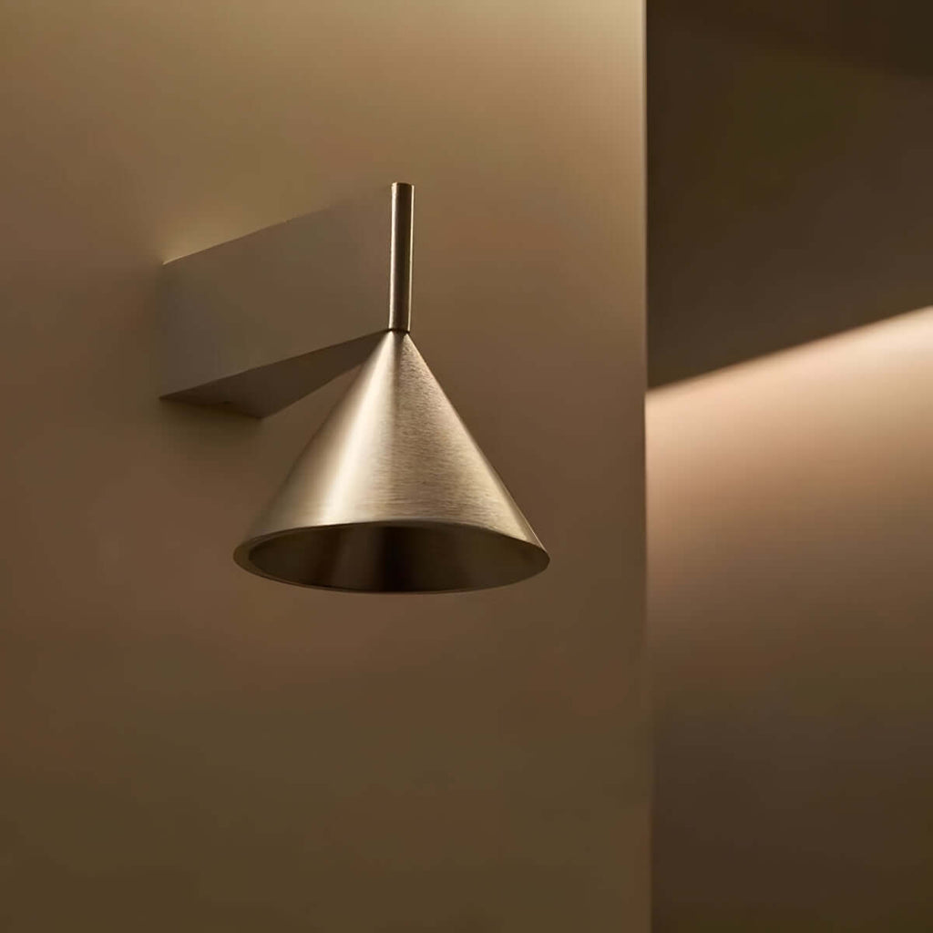 Ozyra Wall Lamp