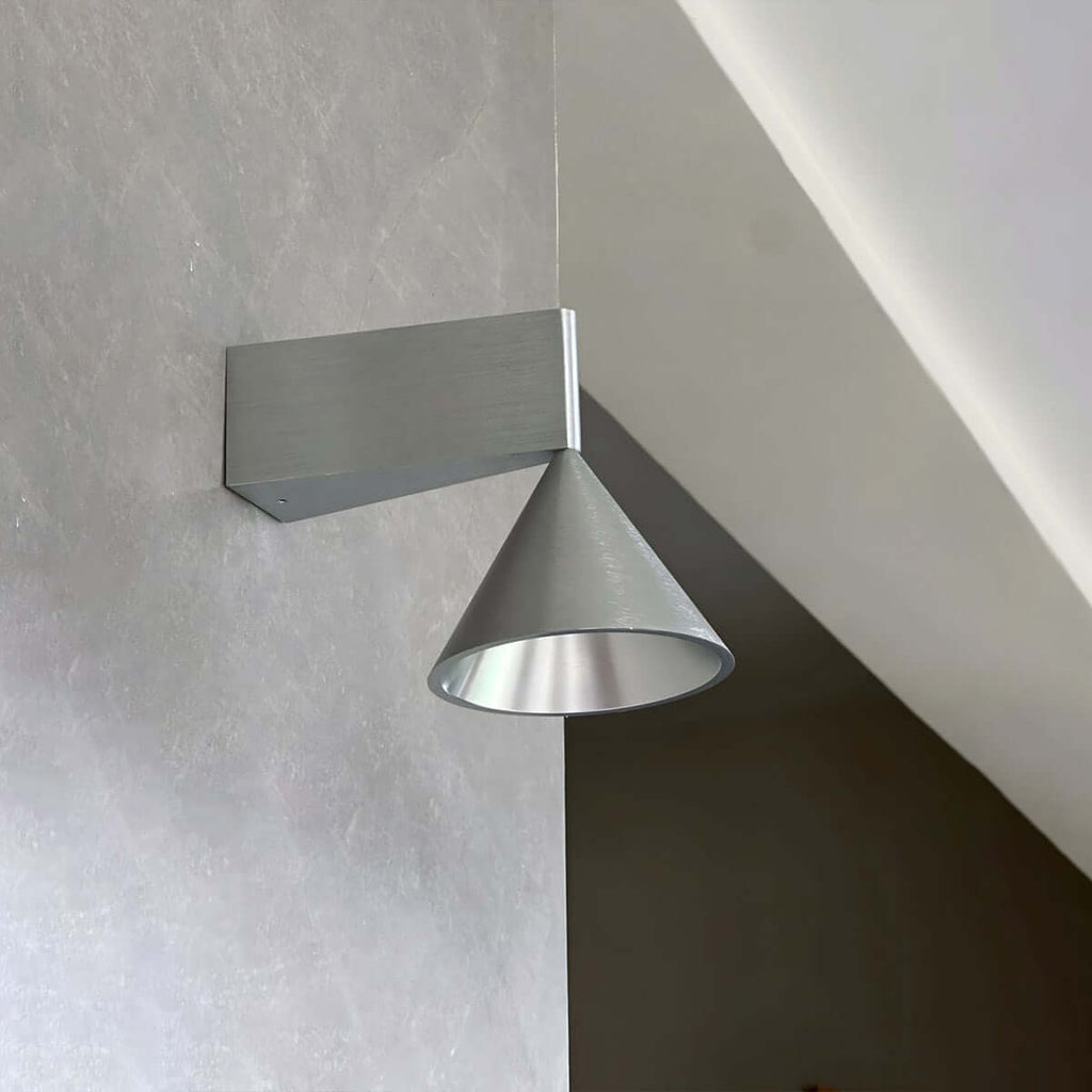 Ozyra Wall Lamp