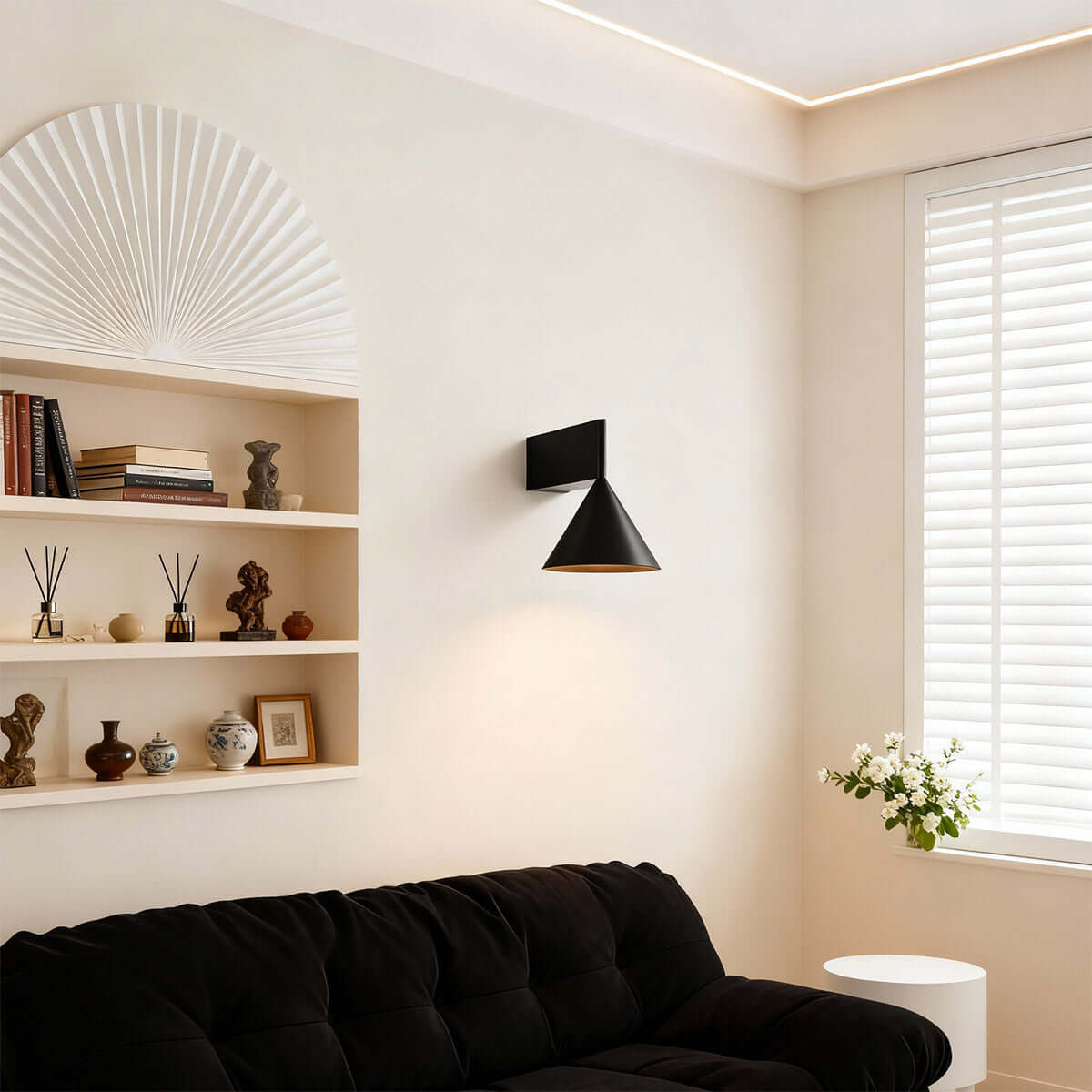 Ozyra Wall Lamp