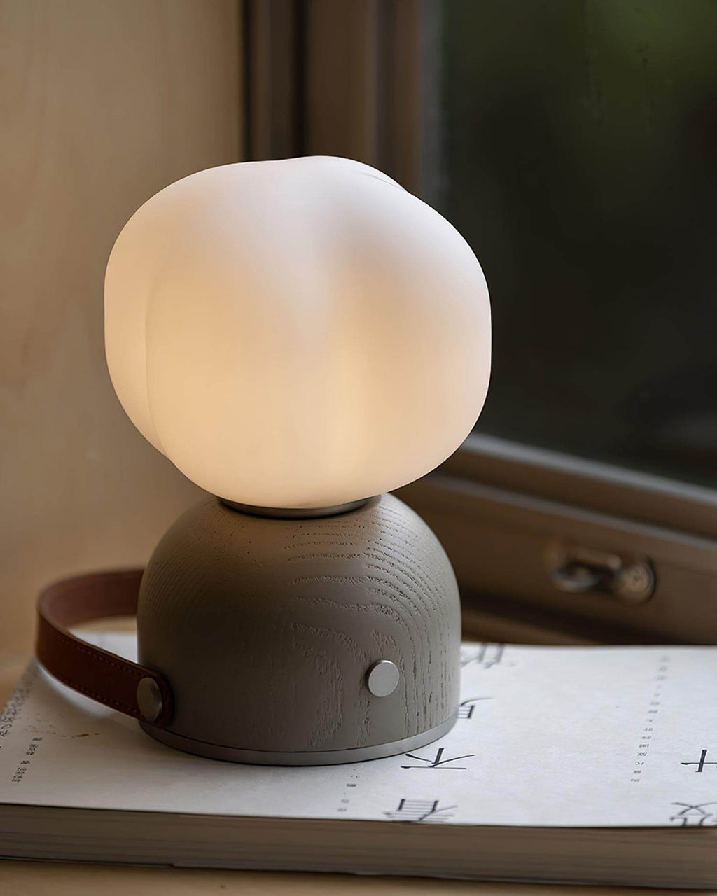 Luna Portable Table Lamp