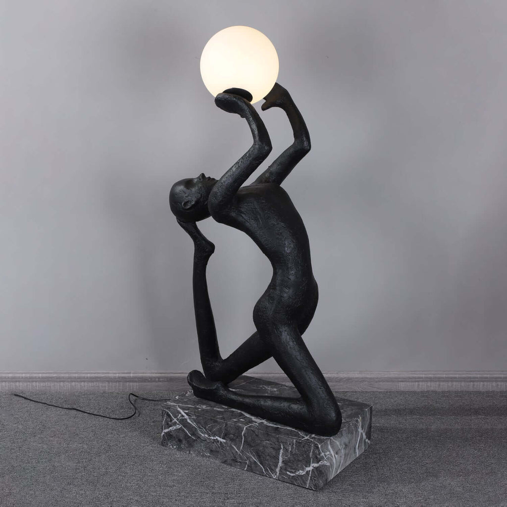 Qemira Sculpture Floor Lamp