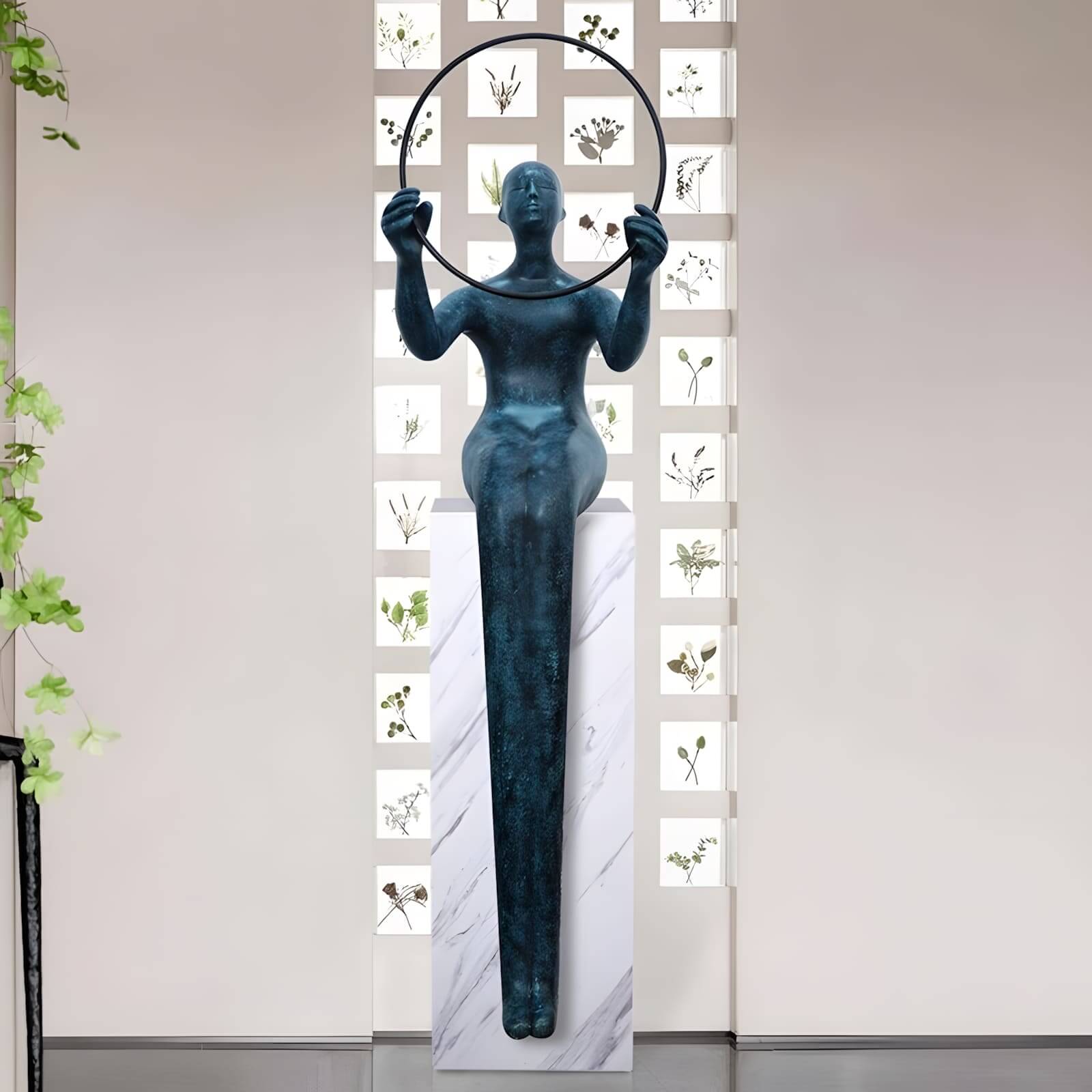 Qireva Sculpture